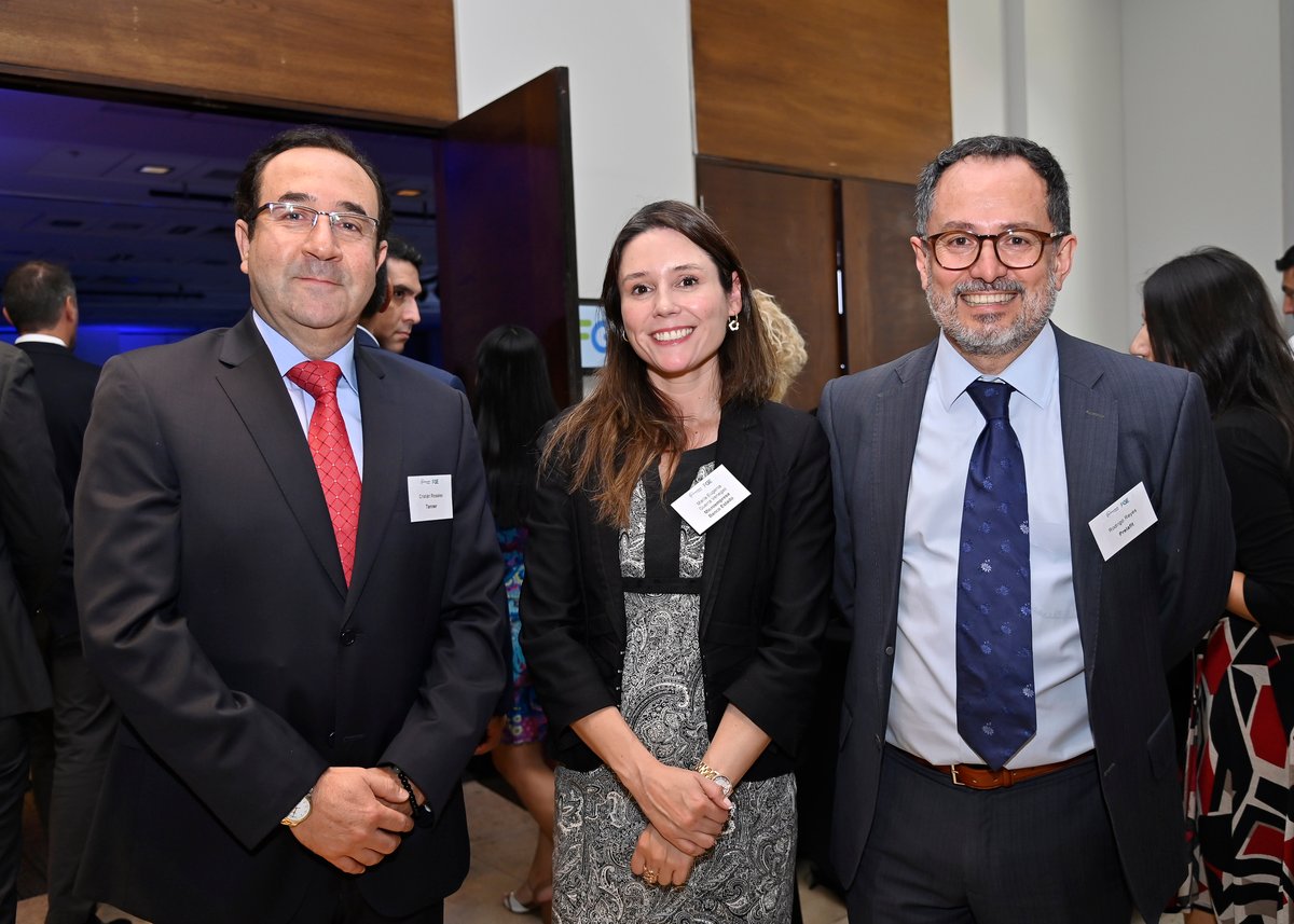 CRISTIÁN ROSALES, M EUGENIA GUERRA, RODRIGO REYES